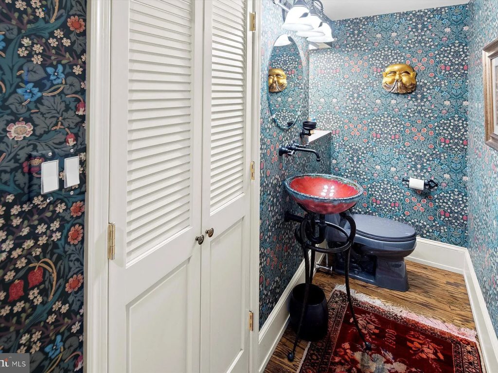 1900_rittenhouse_bathroom