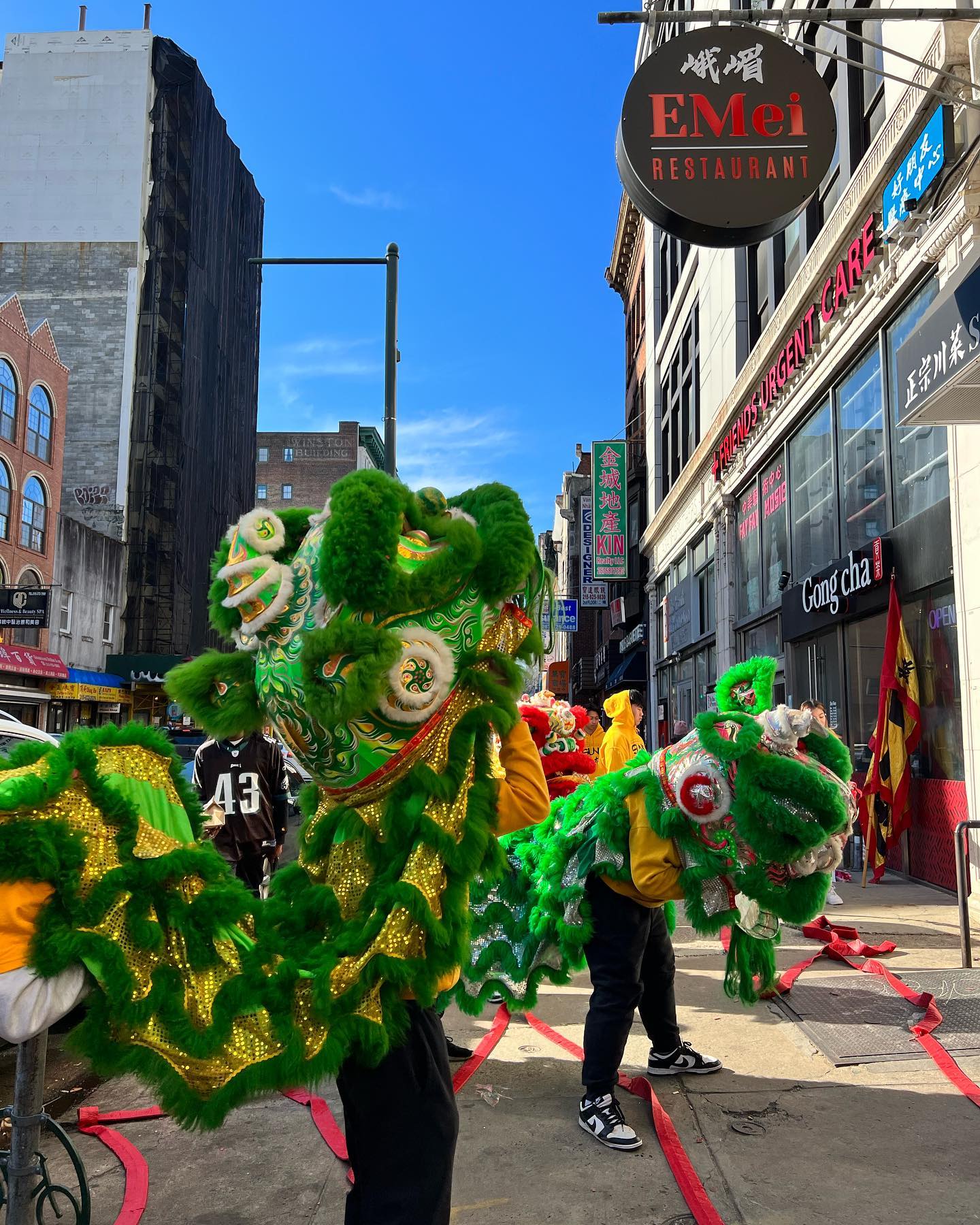 emei-restaurant-chinatown-lion-dance-celebration.jpg