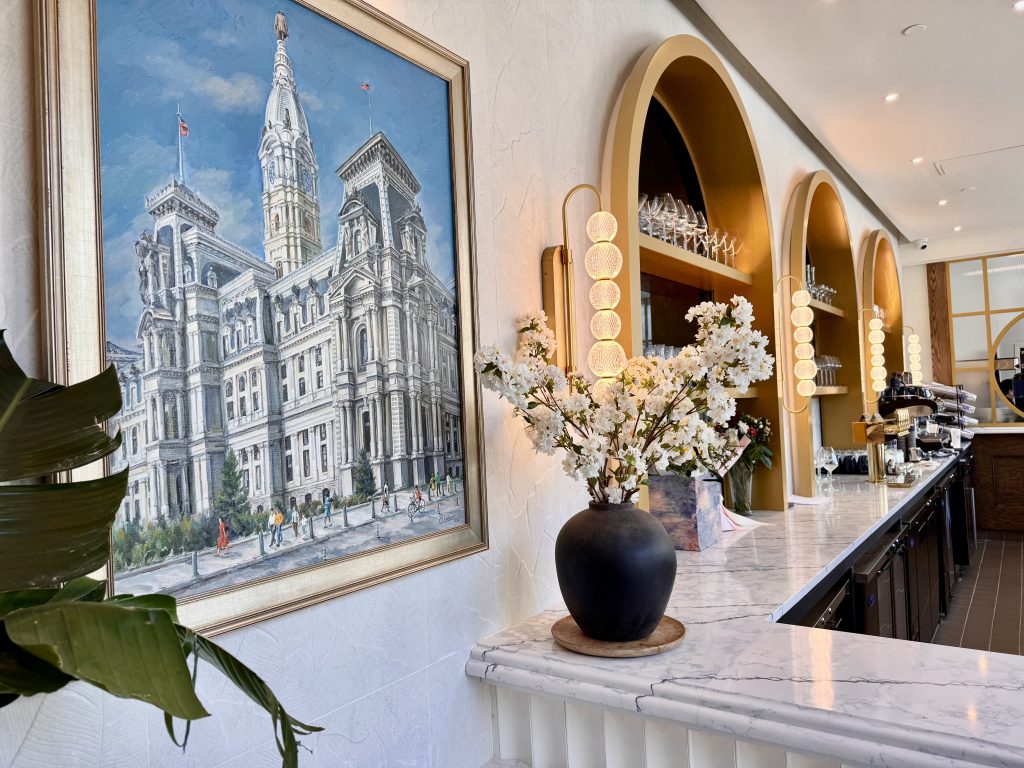 palm-vintage-interior-bar-city-hall-painting.jpg