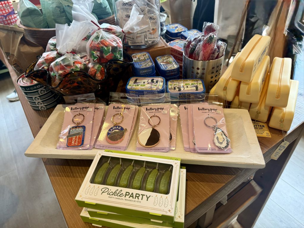biedermans-gift-merchandise-cookbooks-display.jpg