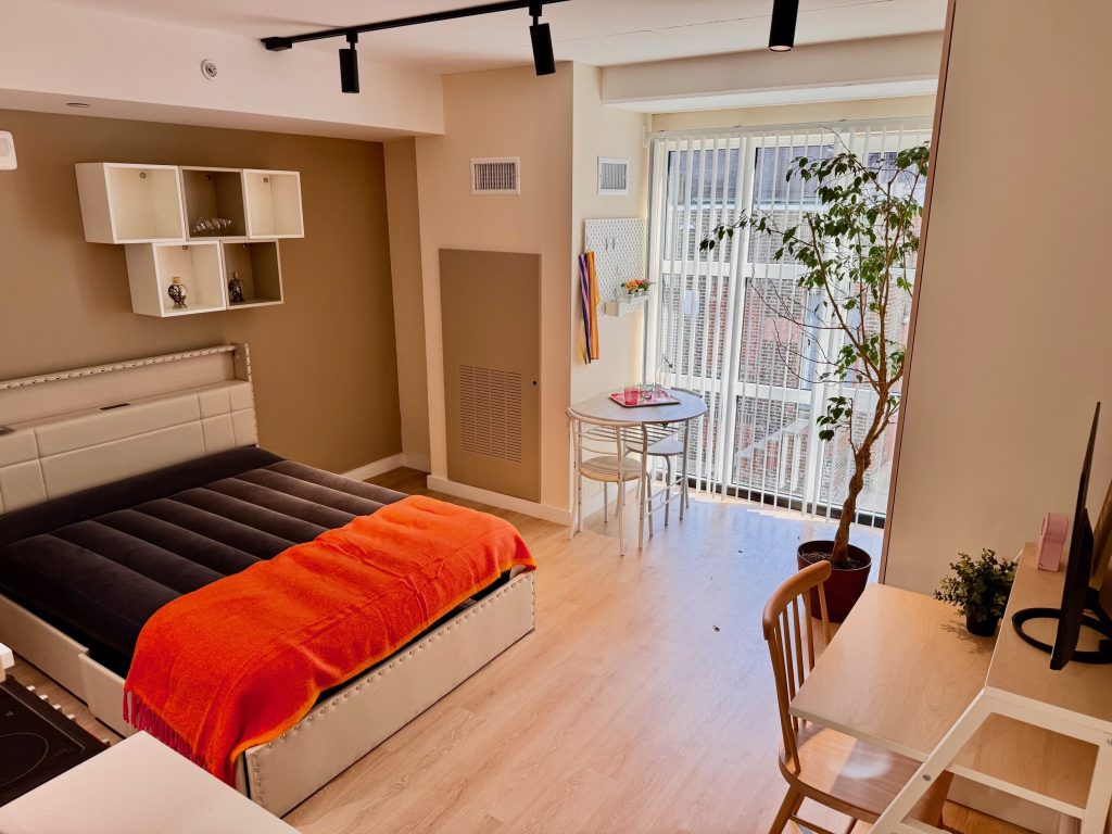 ranstead-furnished-studio-short-term-rental