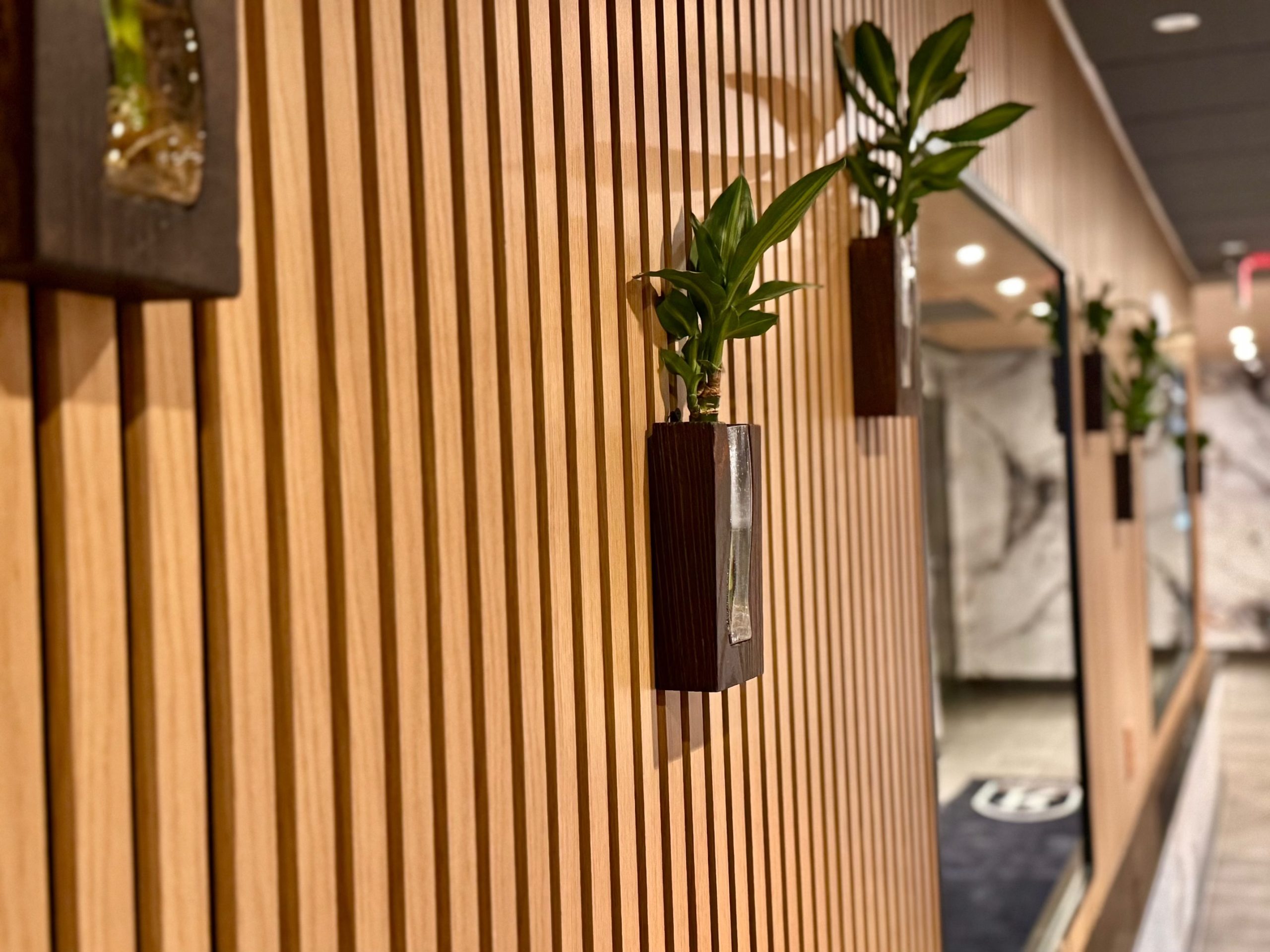 ranstead-lobby-wood-slat-planter-detail