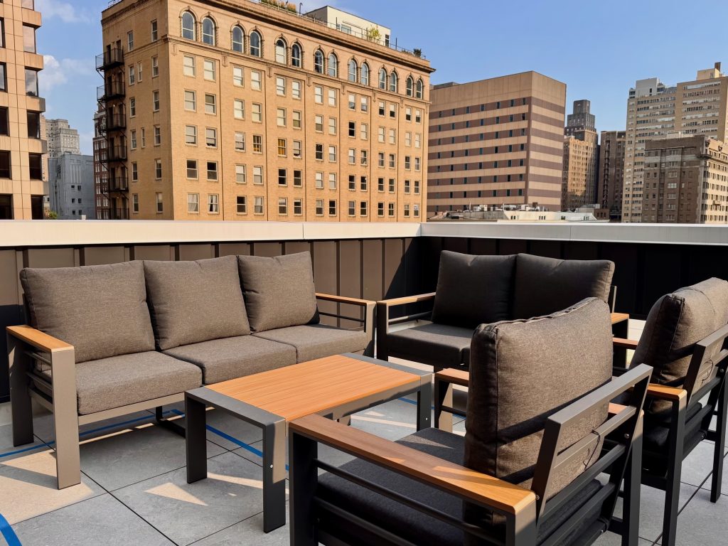 ranstead-rooftop-deck-center-city-skyline