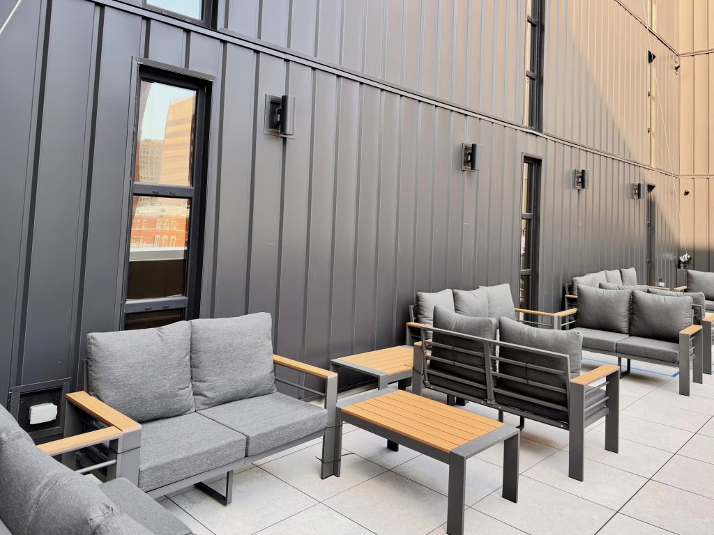 ranstead-rooftop-deck-lounge-seating